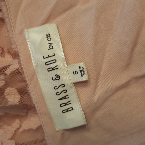 Brass & Roe by CTS lace dress - Picture 11 of 12